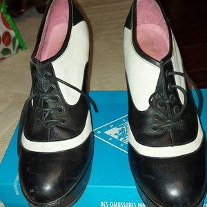 JOHN FLUEVOG TWO TONE PLATFORM HEELS